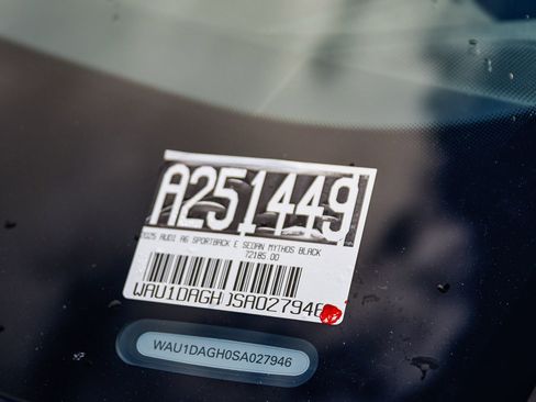 New 2025 Audi A6 e-tron Premium image 30