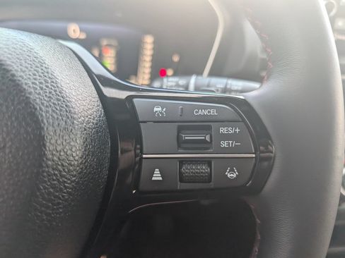 Used 2025 Honda Pilot Black Edition image 15