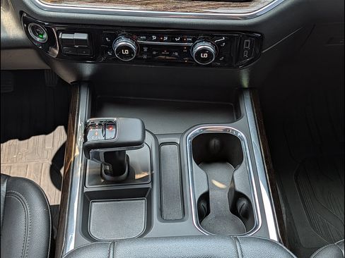 Used 2022 GMC Sierra 1500 Elevation w/ Elevation Premium Package AWD/4WD image 22