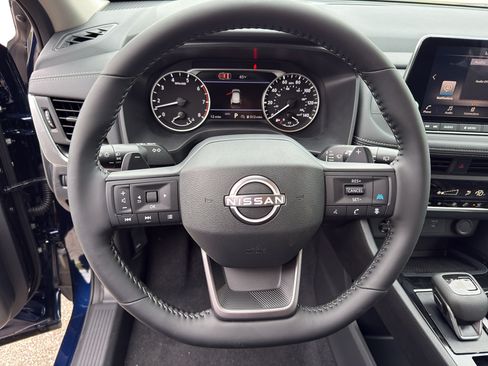 New 2026 Nissan Rogue SV AWD/4WD image 16