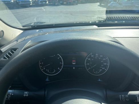 Used 2025 Nissan Sentra SV image 28