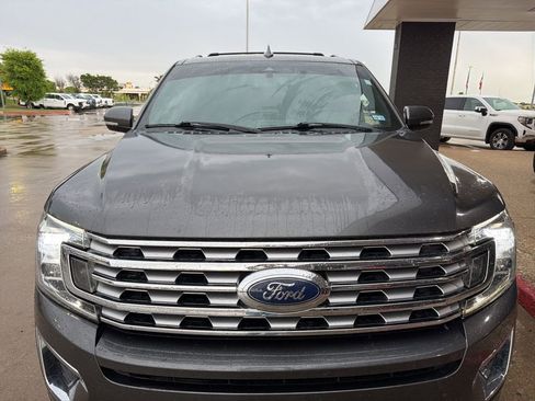 Used 2018 Ford Expedition Max Limited w/ Equipment Group 301A RWD image 4