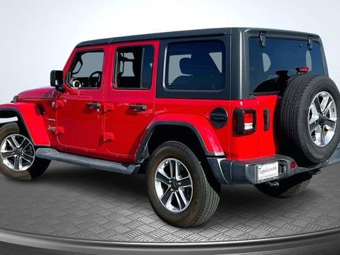 Used 2021 Jeep Wrangler Unlimited Sahara AWD/4WD image 4