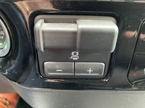 Used 2024 GMC Sierra 1500 SLE AWD/4WD image 26