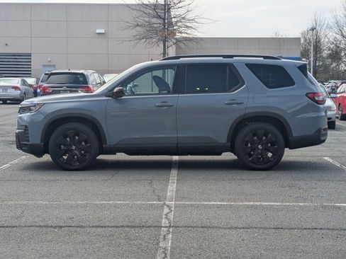 New 2026 Honda Pilot Black Edition image 5