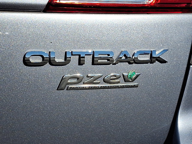 Used 2013 Subaru Outback 2.5i Premium AWD/4WD image 10