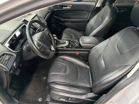 Used 2017 Ford Edge Titanium FWD image 12