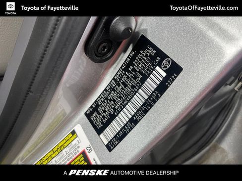 Used 2024 Toyota Camry XLE w/ Navigation Package FWD image 21