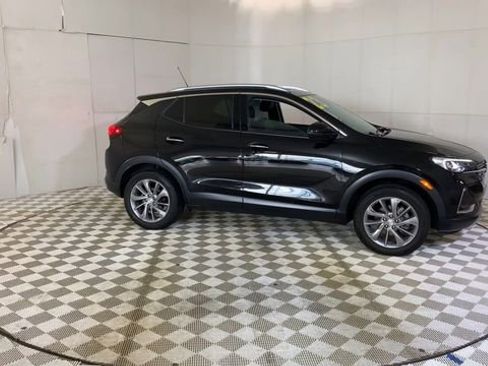 Used 2023 Buick Encore GX Essence w/ Experience Buick Package AWD/4WD image 2