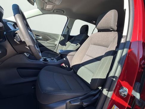 Used 2024 GMC Terrain SLE image 9