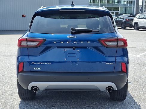 Used 2023 Ford Escape Platinum w/ Premium Technology Package AWD/4WD image 5