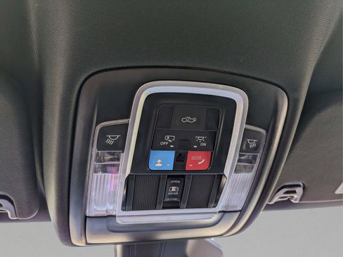 Used 2025 RAM 1500 Laramie AWD/4WD image 23