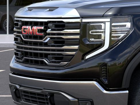 New 2026 GMC Sierra 1500 SLT w/ SLT Premium Package AWD/4WD image 13