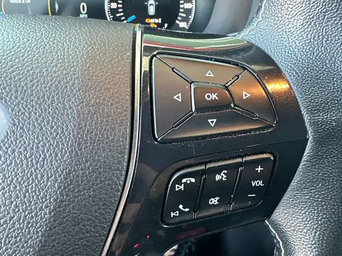 Used 2017 Ford Explorer Platinum AWD/4WD image 29