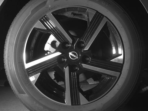 Used 2025 Nissan Sentra SV FWD image 15