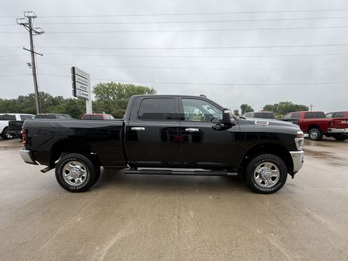 Used 2025 RAM 2500 Tradesman AWD/4WD image 35