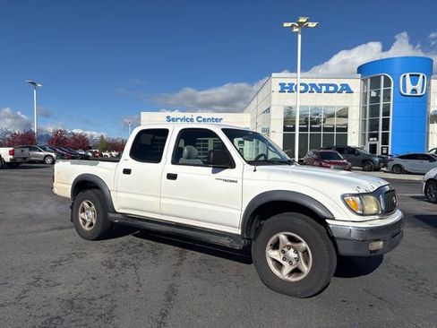 Used 2002 Toyota Tacoma PreRunner image 1