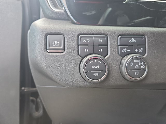 Used 2023 Chevrolet Silverado 1500 RST AWD/4WD image 28