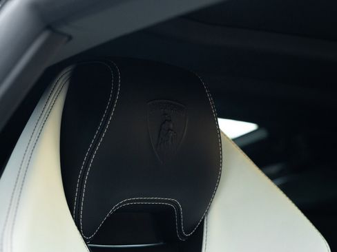 Used 2016 Lamborghini Huracan LP 610-4 image 55