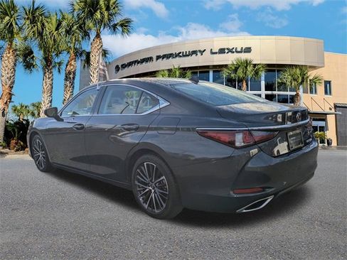 Used 2025 Lexus ES 350 w/ Premium Package image 6