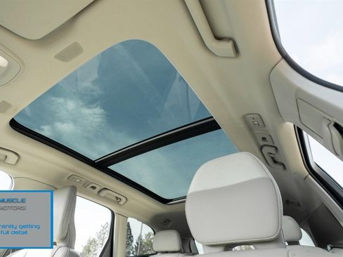 Used 2023 Volvo XC60 B5 Core image 9