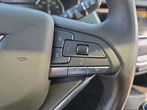 Used 2025 Cadillac XT6 Luxury AWD/4WD image 20
