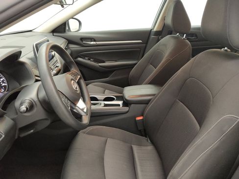 Used 2023 Nissan Altima 2.5 SV image 17