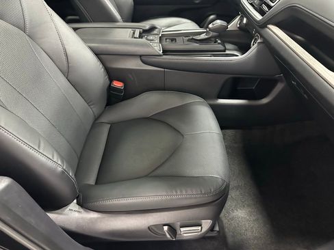 Used 2025 Toyota Grand Highlander AWD image 66