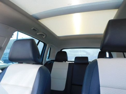 Used 2017 Volkswagen Tiguan Wolfsburg Edition image 30