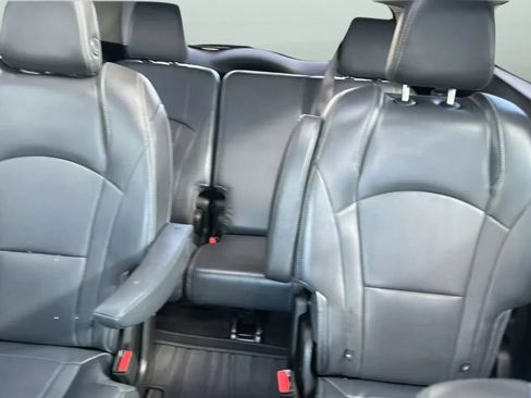 Used 2018 Buick Enclave Essence FWD image 20