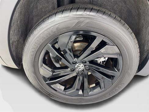 Used 2023 Volkswagen Atlas SE w/ Panoramic Sunroof Package image 85