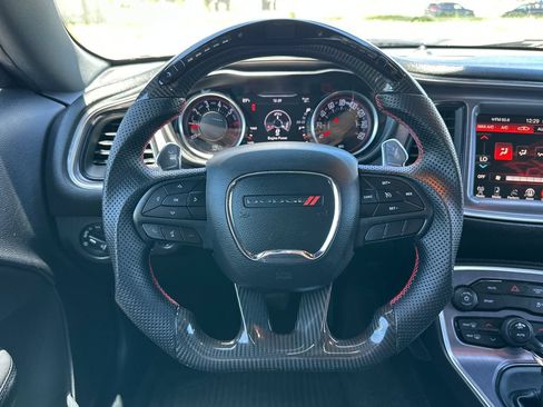 Used 2018 Dodge Challenger R/T RWD image 15