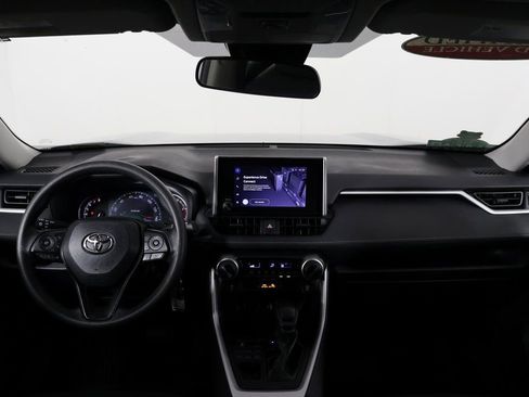 Used 2024 Toyota RAV4 LE image 8