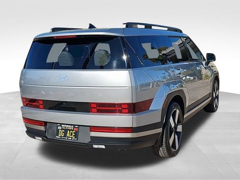 Used 2024 Hyundai Santa Fe Limited image 3