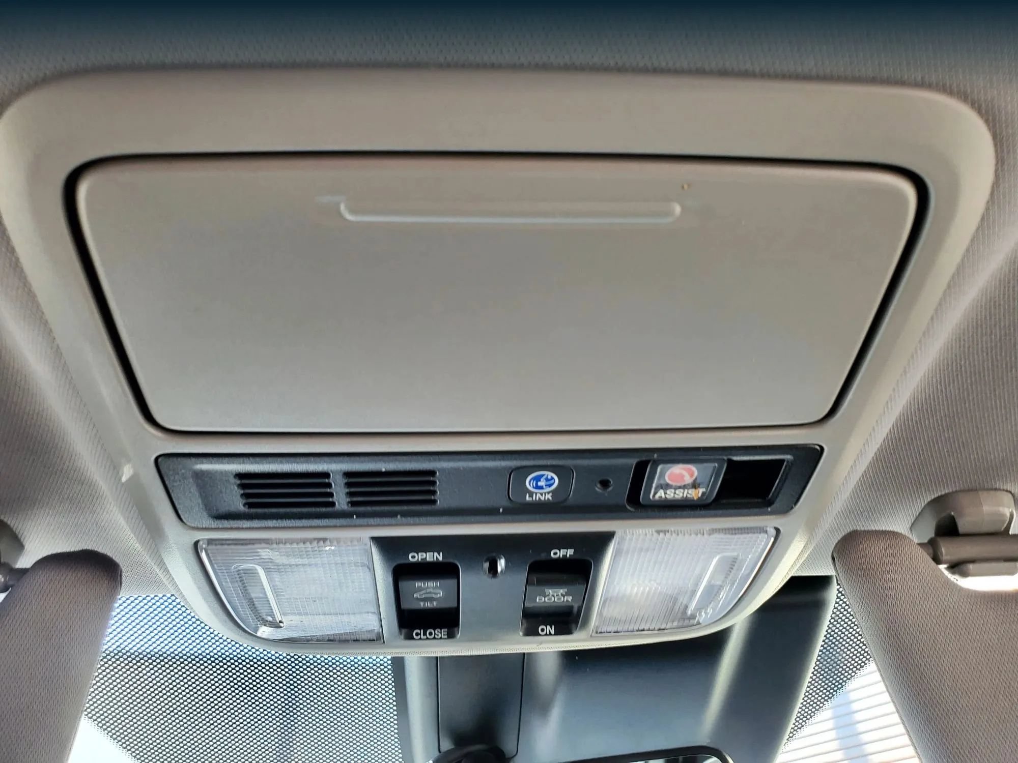 Used 2018 Honda Odyssey Elite image 39