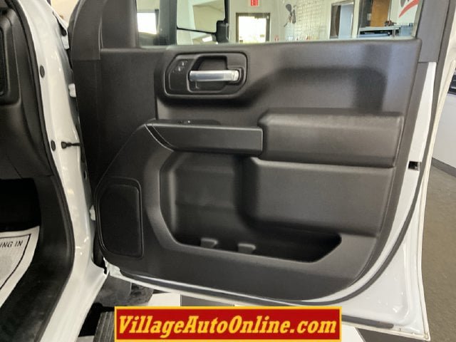 Used 2025 Chevrolet Silverado 3500 W/T AWD/4WD image 34