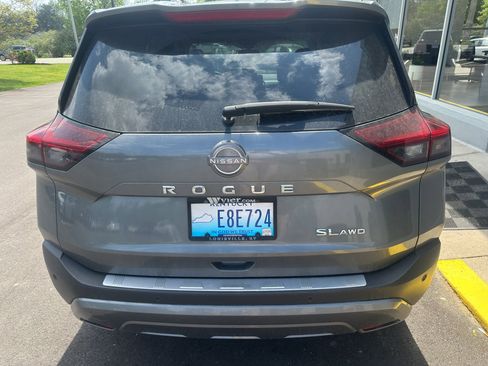 Used 2023 Nissan Rogue SL w/ SL Premium Package AWD/4WD image 5