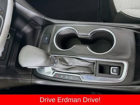 Used 2022 Chevrolet Equinox LT AWD/4WD image 19