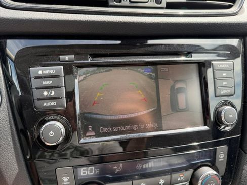 Used 2020 Nissan Rogue SL w/ Premium Package AWD/4WD image 17