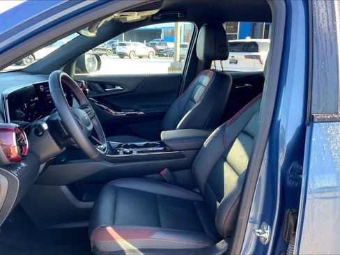 Certified 2025 Chevrolet Equinox RS image 8