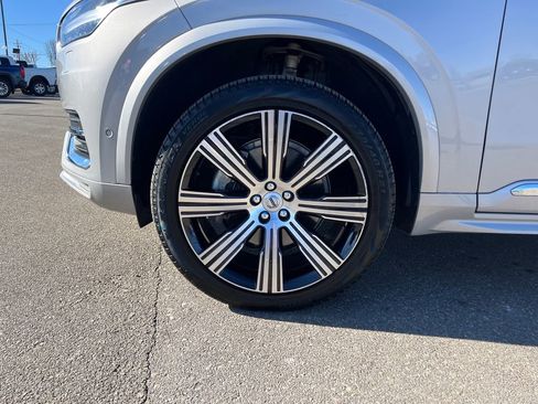 Used 2024 Volvo XC90 B5 Plus image 31