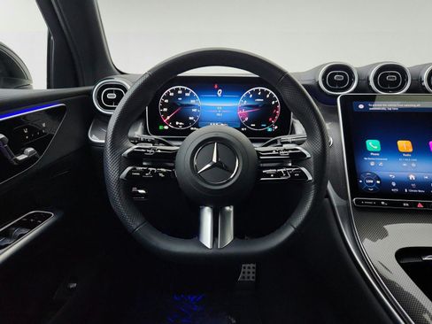 Used 2026 Mercedes-Benz GLC 300 image 27