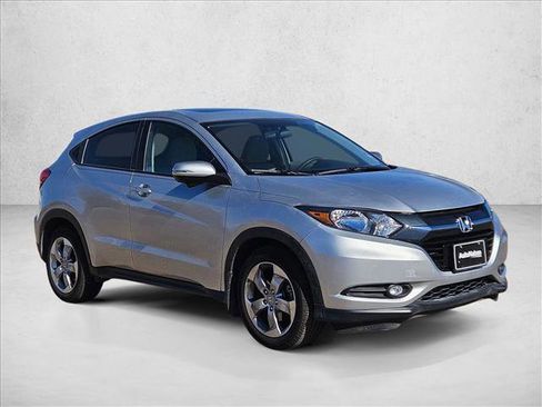 Used 2016 Honda HR-V EX image 3