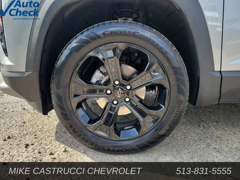 Used 2025 Chevrolet Equinox LT w/ Midnight Edition AWD/4WD image 9