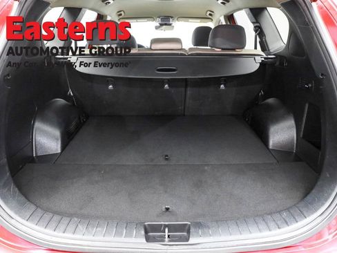 Used 2022 Hyundai Santa Fe SE image 9