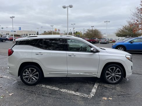 Used 2020 GMC Terrain Denali w/ Denali Premium Package image 2