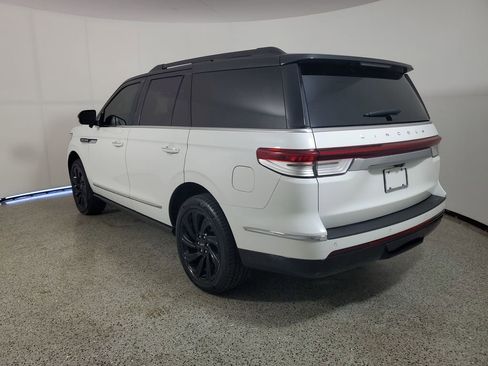 Certified 2022 Lincoln Navigator Reserve image 3