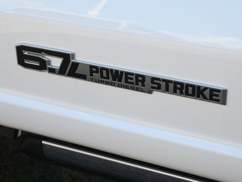 New 2026 Ford F250 Platinum AWD/4WD image 13
