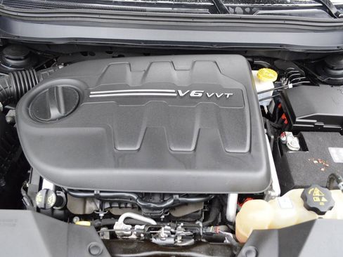 Used 2022 Jeep Cherokee Limited image 34