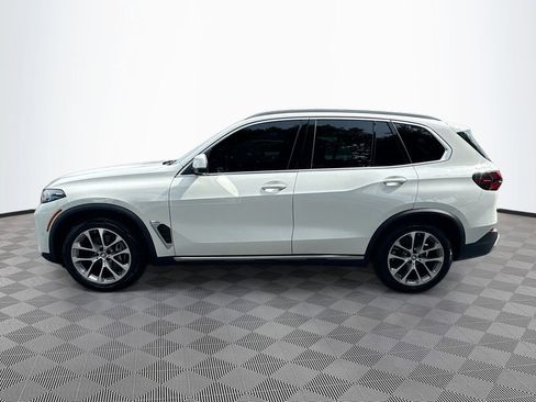 Used 2024 BMW X5 xDrive40i w/ Premium Package AWD/4WD image 9